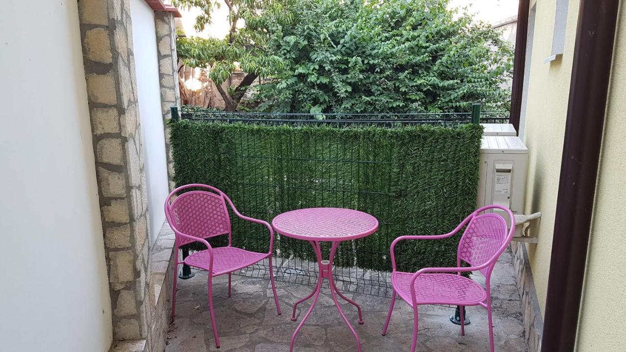 Ferienwohnung Къщата С Чешмата Weliko Tarnowo Exterior foto