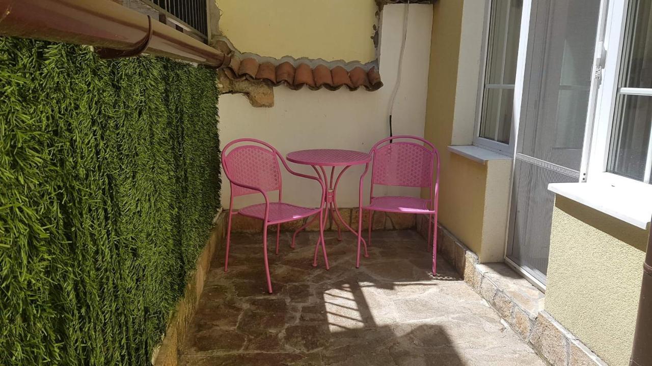 Ferienwohnung Къщата С Чешмата Weliko Tarnowo Exterior foto